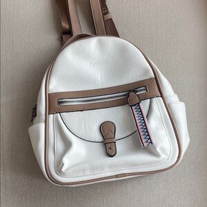 SOFT VEGAN LEATHER BACKPACK